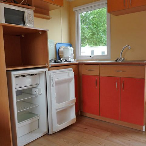 Mobilheim 4 Personen - 4 Personen - halbüberdachte Terrasse