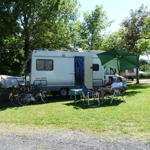 PIAZZOLA - Piazzola con veicolo