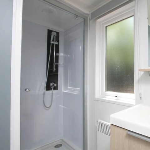 Stacaravan 6 personen - Saint Cirq Lapopie - 3 slaapkamers - Halfoverdekt terras
