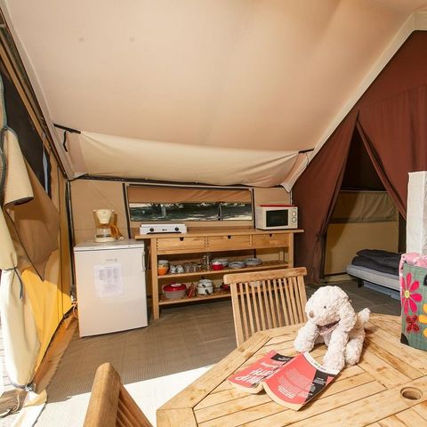 Canvas and wooden tent 4 persons - Lodge Tent – no bathroom facilities – - 2 bedrooms