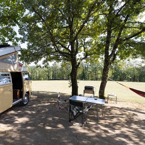 Kampeerplaats - Privilege staanplaats + 6A elektriciteit - Panoramisch uitzicht