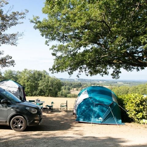 Kampeerplaats - Privilege staanplaats + 6A elektriciteit - Panoramisch uitzicht