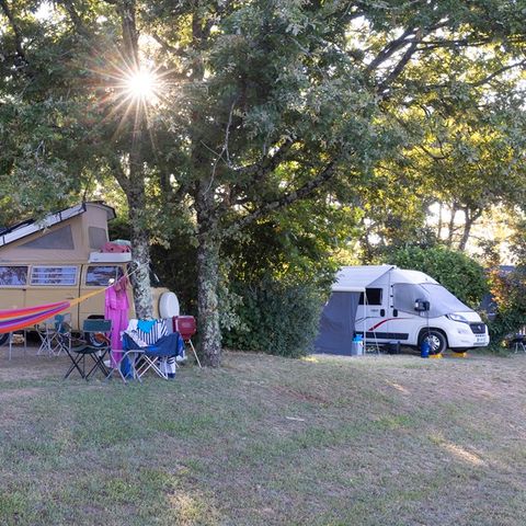 Kampeerplaats - Privilege staanplaats + 6A elektriciteit - Panoramisch uitzicht