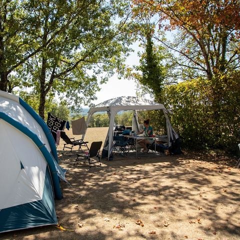 Kampeerplaats - Privilege staanplaats + 6A elektriciteit - Panoramisch uitzicht