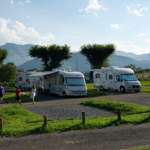 PIAZZOLA - Piazzola per tenda, roulotte, camper