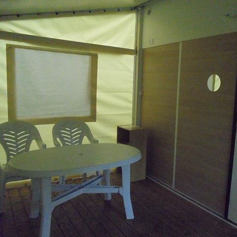 MOBILHOME 4 personas - TITHOME 2 HABITACIONES / SIN BAÑO 4 PERS