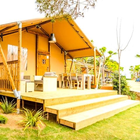 Tente en toile et en bois 4 personnes - Glamping Mar