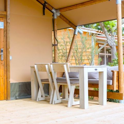 Tente en toile et en bois 4 personnes - Glamping Mar