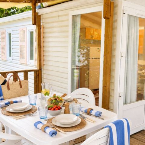 Stacaravan 4 personen - Vakantiehuis met - 2 slaapkamers