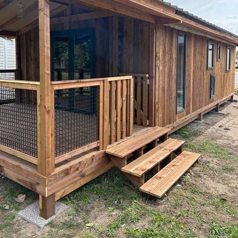 LODGE 4 personnes - ECO LODGE 2 chambres 1 lit double / 2 lits simples / 1 lit pont