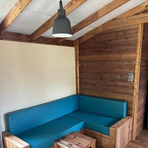 LODGE 4 Personen - ECO LODGE 2 Zimmer 1 Doppelbett / 2 Einzelbetten / 1 Brückenbett