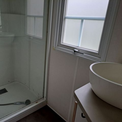 Stacaravan 4 personen - MH B 4 P met sanitaire voorzieningen