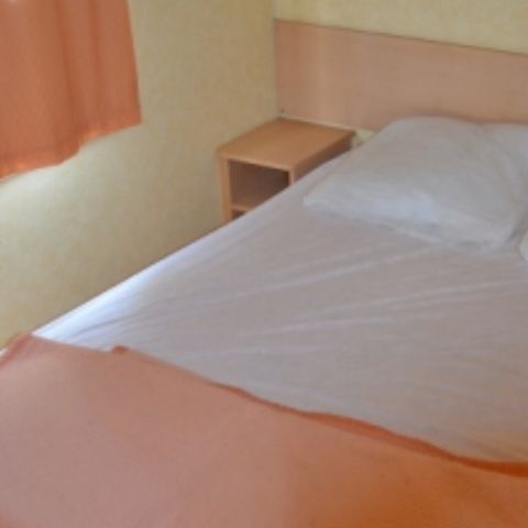 Stacaravan 4 personen - A 4P zonder sanitair (+ 15 jaar)