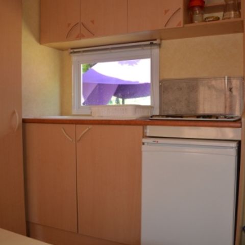 BUNGALOW 4 personnes - Mobil Home A 4P sans sanitaire (+ 15 ans)
