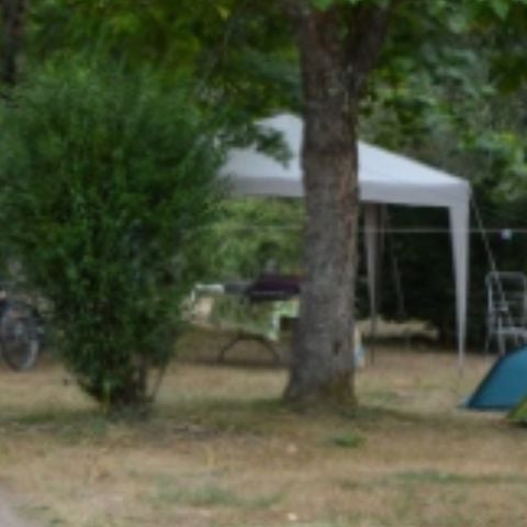 Kampeerplaats - Plaats Bordogne