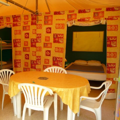 BUNGALOW DE LONA 5 personas - KIWI Sin instalaciones sanitarias