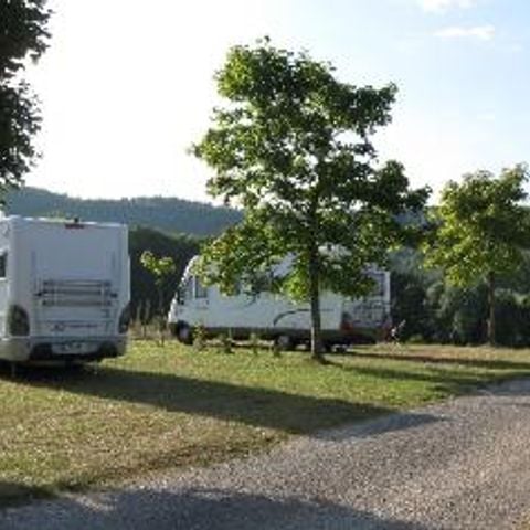 Kampeerplaats - Camperplaats met elektriciteit