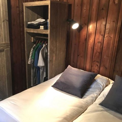 Tente en toile et en bois 6 personnes - Tente Lodge Tendi avec salle de bain