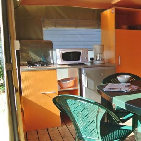 Tente en toile et en bois 4 personnes - Tente équipée (sans sanitaires ni chauffage)