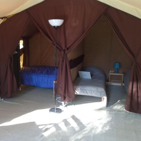 CANVAS AND WOOD TENT 4 people - CABANON