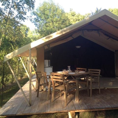 CANVAS AND WOOD TENT 4 people - CABANON