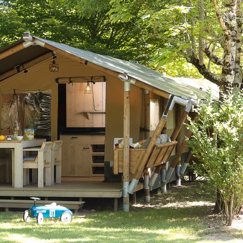 Canvas and wooden tent 4 persons - SAFARI PREMIUM