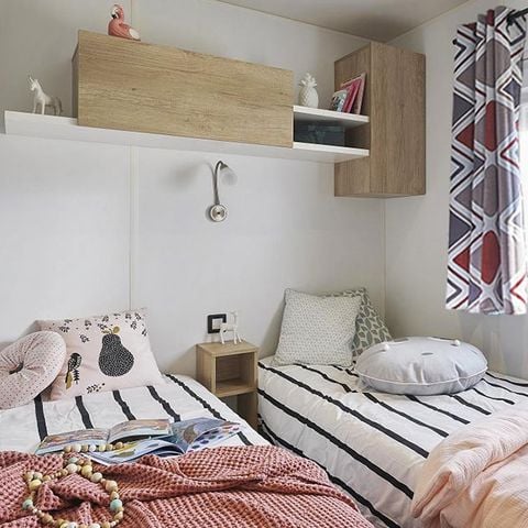 Stacaravan 6 personen - COTTAGE STANDPLAATS PLUS (zondag/zondag)