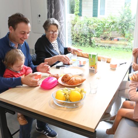 MOBILE HOME 6 people - COSY FAMILY COTTAGE (Wednesday/Wednesday)