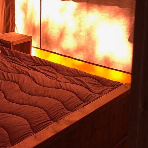 Tente en toile et en bois 6 personnes - Tente Glamping 3