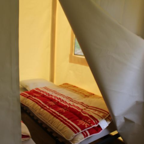 Safarizelt 4 Personen - Funflower Standard 20m² 2 Zimmer ohne Sanitäranlagen