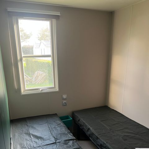 BUNGALOW 6 personnes - 35m² Premium (3ch-6pers) + Terrasse + TV + LV