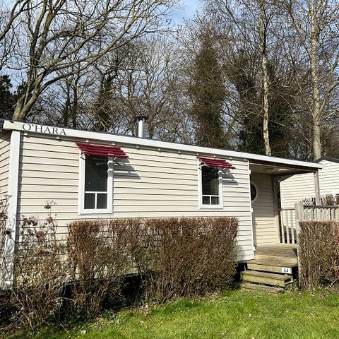 Mobilheim 4 personen - 27m² Komfort (2Sch-4Pers) mit halbüberdachter Terrasse + TV