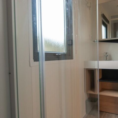 Stacaravan 8 personen - Mobile-home | Premium Azure | 3 slaapkamers | 6/8 pers. | Verhoogd terras | TV