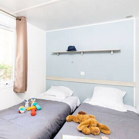 Bungalow 6 personen - Stacaravan | Klassiek | 2 Slaapkamers | 4/6 Pers. | Verhoogd terras | TV
