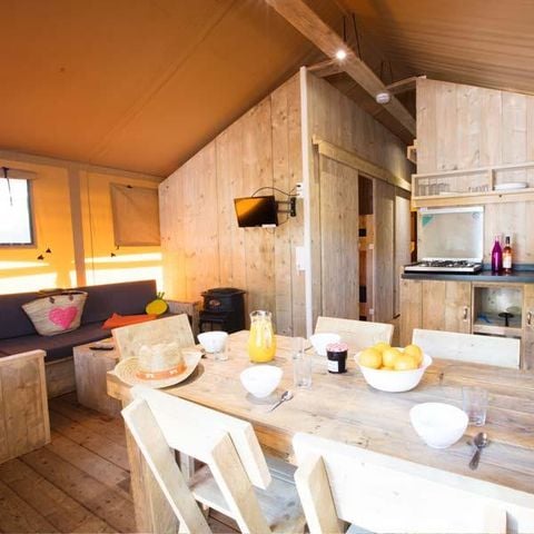 Tente en toile et en bois 8 personnes - ECOLUXE - 3 chambres