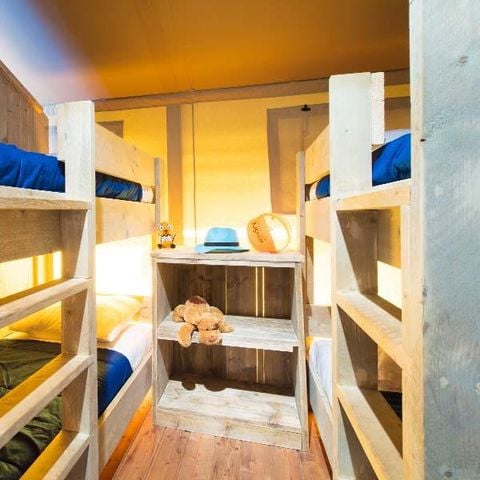 Tente en toile et en bois 8 personnes - ECOLUXE - 3 chambres