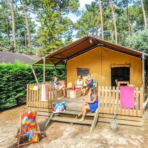 Tente en toile et en bois 5 personnes - ECOLUXE - 2 chambres