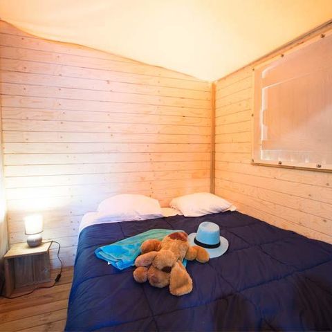 Tente en toile et en bois 5 personnes - CABANE sur pilotis