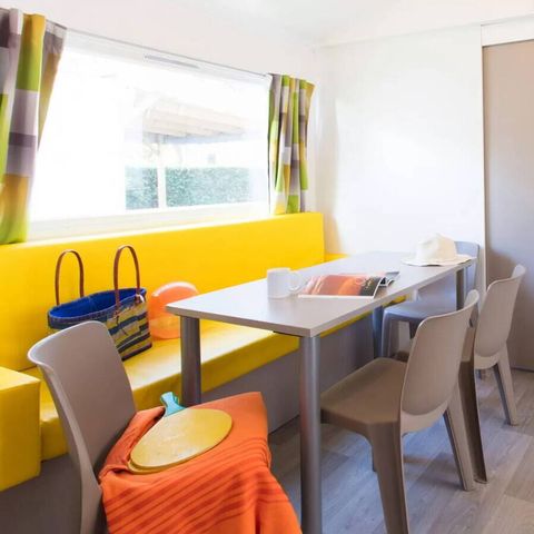 Bungalow 6 personnes - Mobil-home | Comfort | 2 Ch. | 4/6 Pers. | Terrasse surélevée | TV