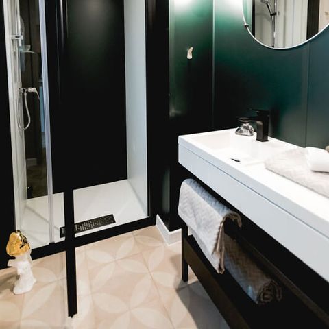 Mobilheim 6 Personen -  Premium 36m² 2 Schlafzimmer - Überdachte Terrasse + TV + LV + Plancha 4/6 pers.