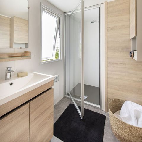 BUNGALOW 6 personnes - Premium 35m² 3 chambres - Terrasse couverte + TV + LV + Plancha 6 pers. 