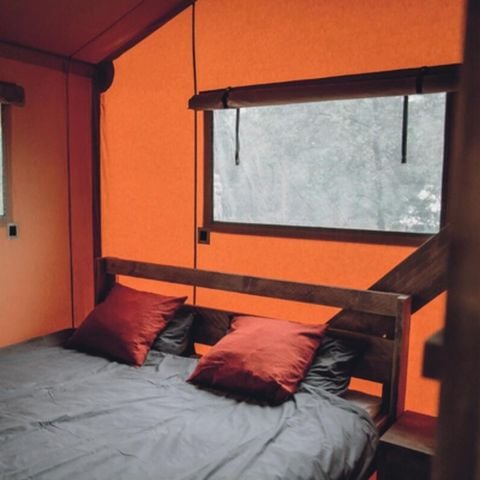 TIENDA DE LONA Y MADERA 5 personas - Albergue 3 Habitaciones 5 Personas