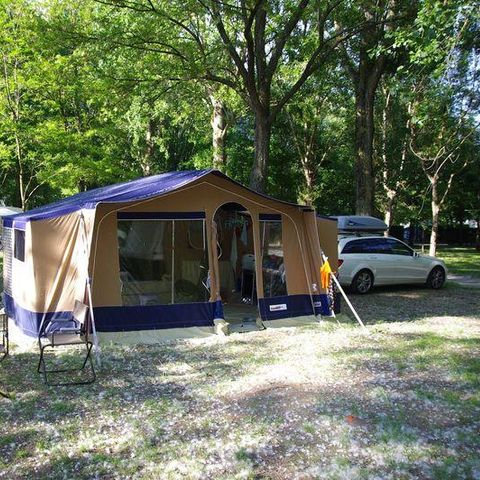 STAANPLAATS - XXL-pakket (1 tent, caravan of camper / 1 auto)