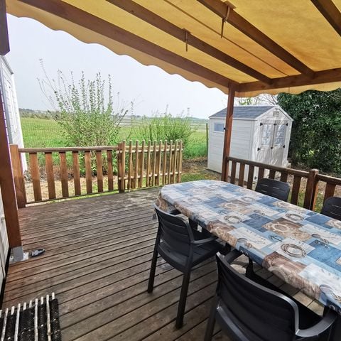 Stacaravan 6 personen - Park N°7 - Overdekt terras - 2 slaapkamers