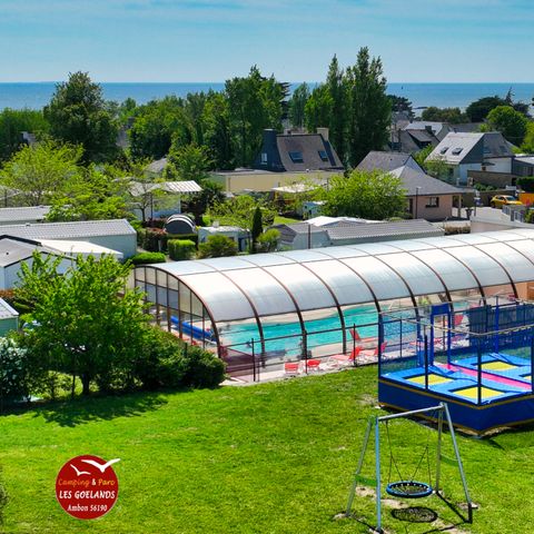 Pitch - Pitch PARC *** (pool side)