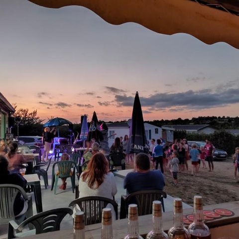 Camping Au Lac d'Hautibus*** - Camping Deux-Sèvres - Afbeelding N°6