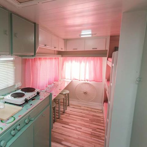 Caravan 5 personen - Verde Albahaca, zonder sanitair