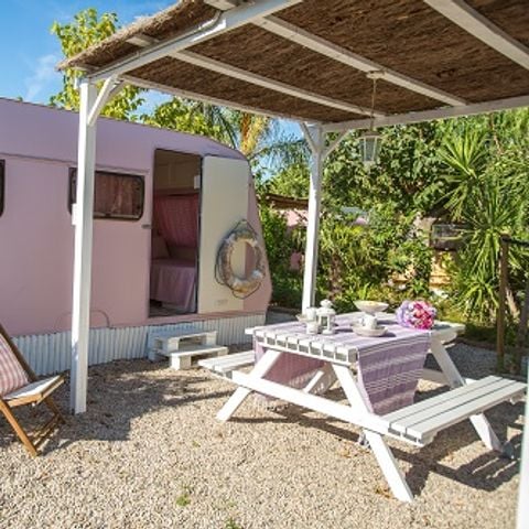 Caravan 5 personen - Rosa Colorete zonder sanitair