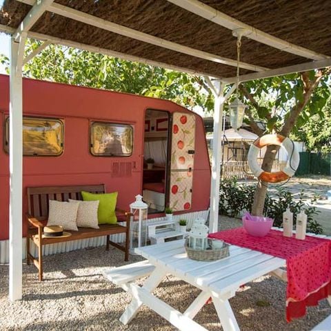 CARAVANE 4 personnes - Roja, sans sanitaires