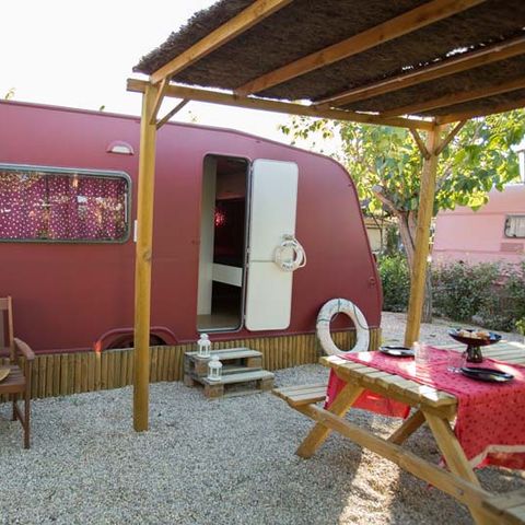 CARAVAN 4 persone - Granato, senza servizi igienici